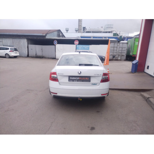 Фаркоп BERG на Skoda Octavia 2012-2020 Арт. F.5111.003