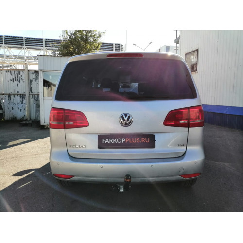 Фаркоп Лидер Плюс на VOLKSWAGEN Touran 2010–2015  Арт. V117-A 
